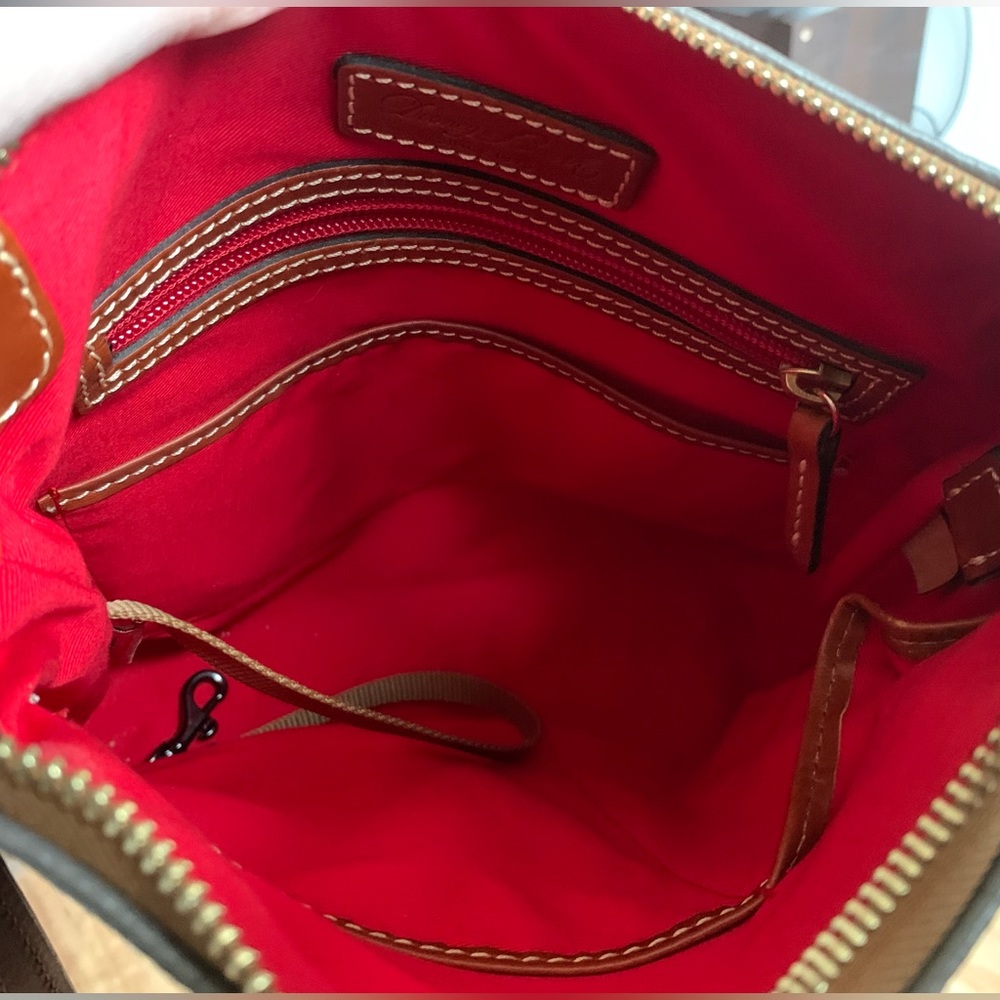 SALE Dooney and Bourke Crossbody - Picture 4 of 6